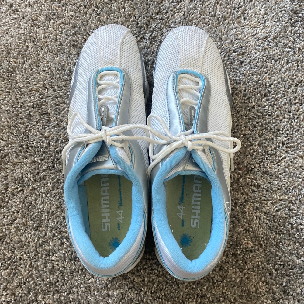 Bicycle shoes